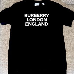 Burberry shirt worn once (unisex)